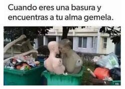 Enlace a Siempre hay un roto para un descosido