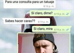 Enlace a Este tatuador sabe hacer de todo