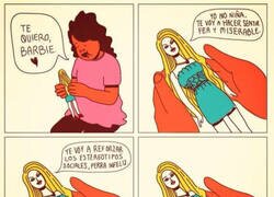 Enlace a Maldita Barbie repleta de estereotipos