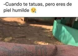 Enlace a Tatuaje racista