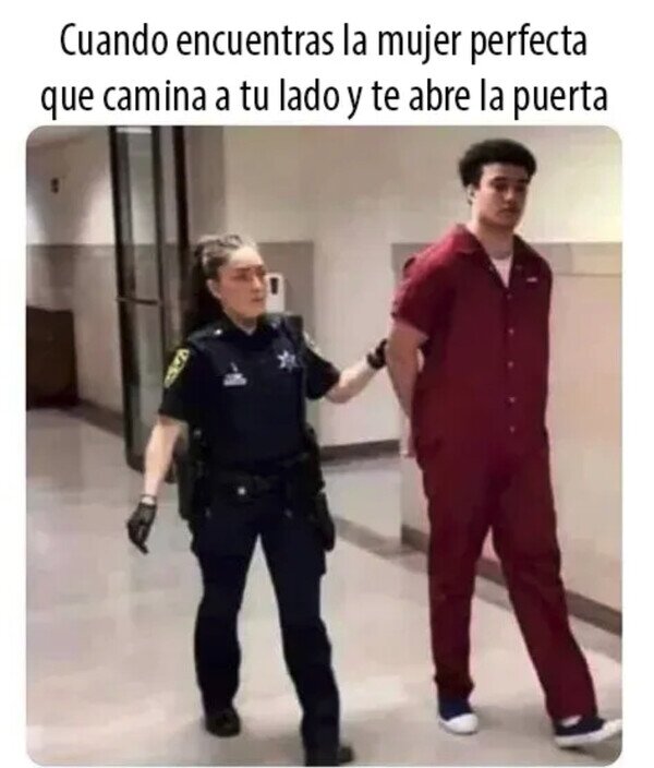 detenido,cárcel,mujer,encontrar,policía