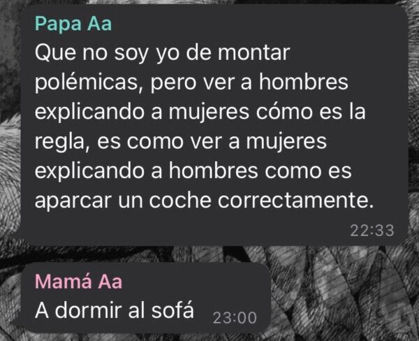 Otros - Papá duerme en el sofá esta noche