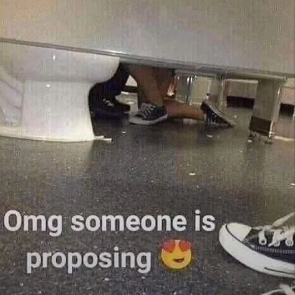 Otros - Qué bonito es presenciar una pedida de matrimonio en directo