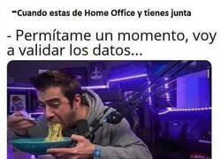 Enlace a Un momento, por favor...