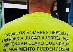 Enlace a Los hombres deberían aprender a jugar ajedrez