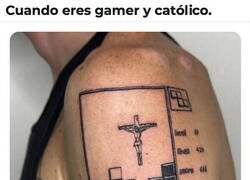 Enlace a Sus dos vocaciones en un tatuaje