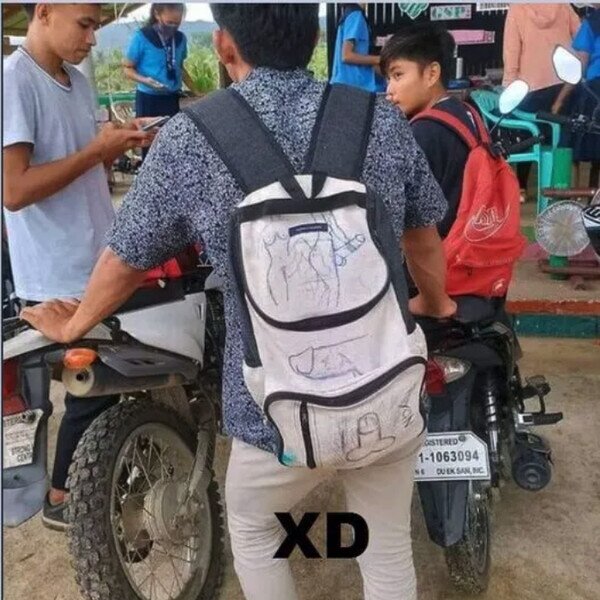 Meme_otros - El que llevaba mochila blanca al colegio