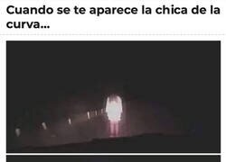 Enlace a Cuando tú la ves como la chica de las curvas