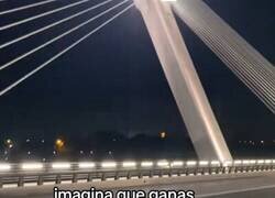 Enlace a Triste en un lambo