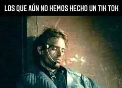 Enlace a ¿Queda alguien?