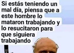 Enlace a Pobre Robocop