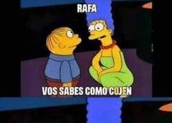 Enlace a ¡Por favor, Señora Simpson!
