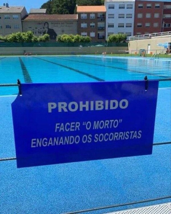 Meme_otros - En cada cartel, hay una historia detrás