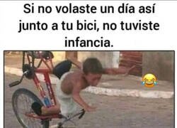 Enlace a Una buena infancia es dolorosa