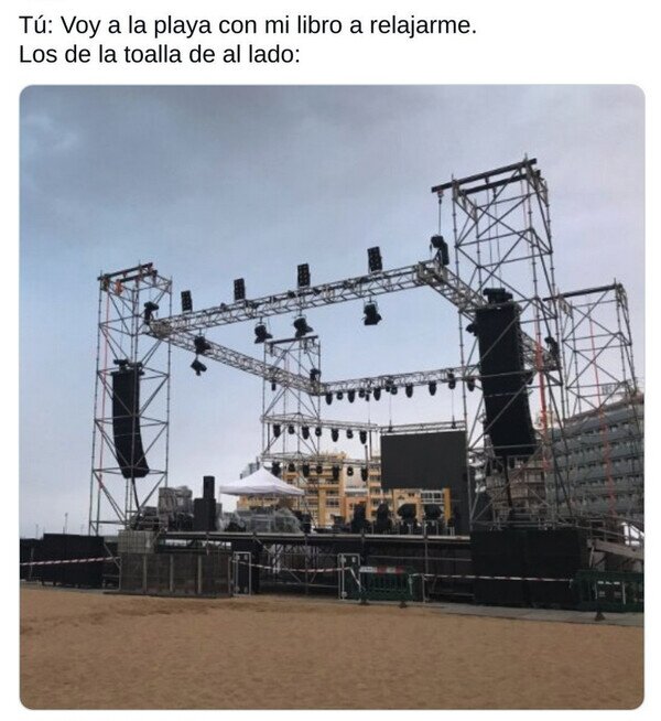 Otros - Los que van a la playa con la música a todo trapo