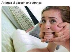 Enlace a Y que no tenga que ser tan forzada...