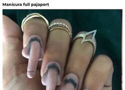 Enlace a Esas uñas son la po**a