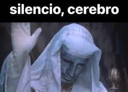 Enlace a No pueden pensar todos a la vez