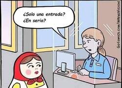 Enlace a Aquí se está intentando colar gente