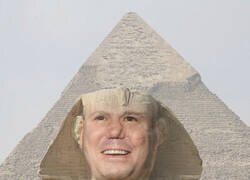 Enlace a Lucas merece una esfinge