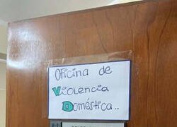 Enlace a Puede haber malentendidos con el cartel