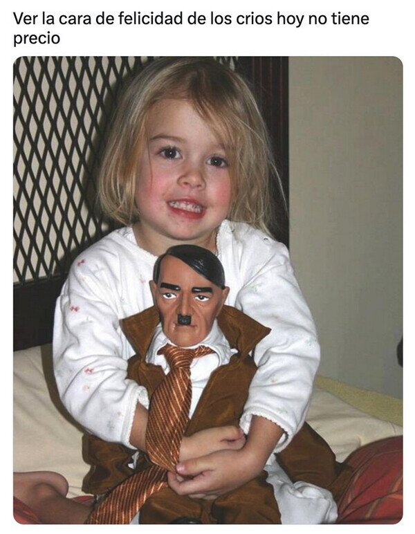 Meme_otros - Los niños siguen disfrutando de sus regalos de Reyes