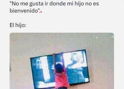 Enlace a Mi hijo está un poco colgado