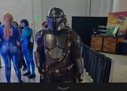 Enlace a Bonito cosplay...