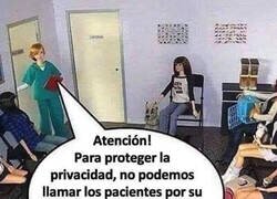 Enlace a Vergüencita en la sala de espera