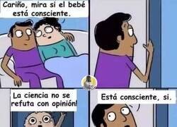 Enlace a El bebé está consciente