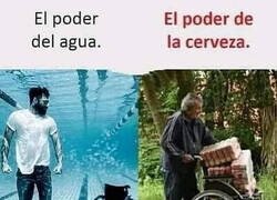 Enlace a Levántate y bebe