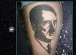 Enlace a Enseñando a la abuela el tatuaje nuevo