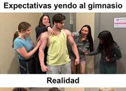 Enlace a Hombres atrayendo a hombres