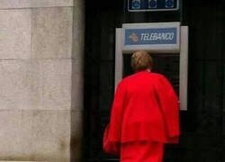 Enlace a Rezándole al cajero