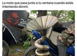 Enlace a La más ruidosa posible