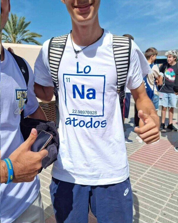 CC_2824185_717425c2e8264140990321fd709d83fd_meme_otros_la_camiseta_que_resume_mi_constante_pensamiento.jpg