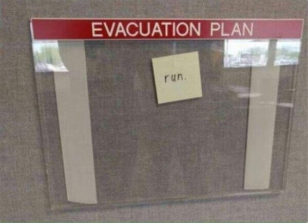 CC_2826672_466ede26d5634cefb5e6054ee39b2cac_meme_otros_un_eleborado_plan_de_evacuacion.jpg