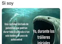 Enlace a Típico de los cines al comer palomitas