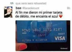 Enlace a Pobrecita, le encantaba el azul...