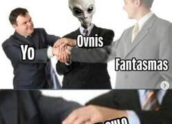 Enlace a Somos seres paranormales