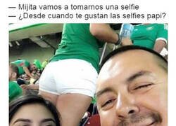 Enlace a De repente le gustan los selfies