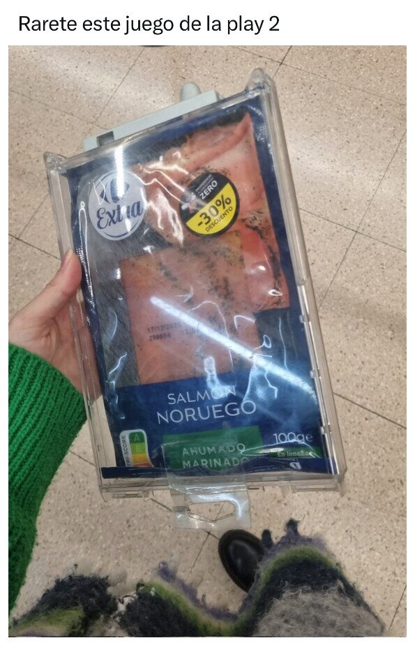 Meme_otros - Ya salió el salmón para la PS5