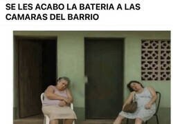 Enlace a El único momento de privacidad en el barrio