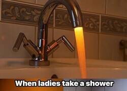 Enlace a Mujeres cuando se duchan