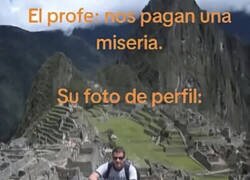 Enlace a La miseria le da para viajar