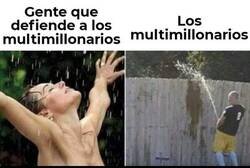 Enlace a Les mean en la cara y les dicen que llueve