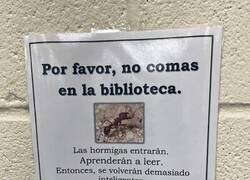 Enlace a Por favor, no comas en la biblioteca