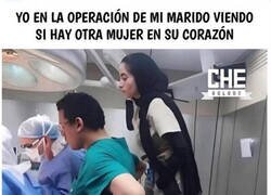 Enlace a Cuando operan al novio de la tóxica