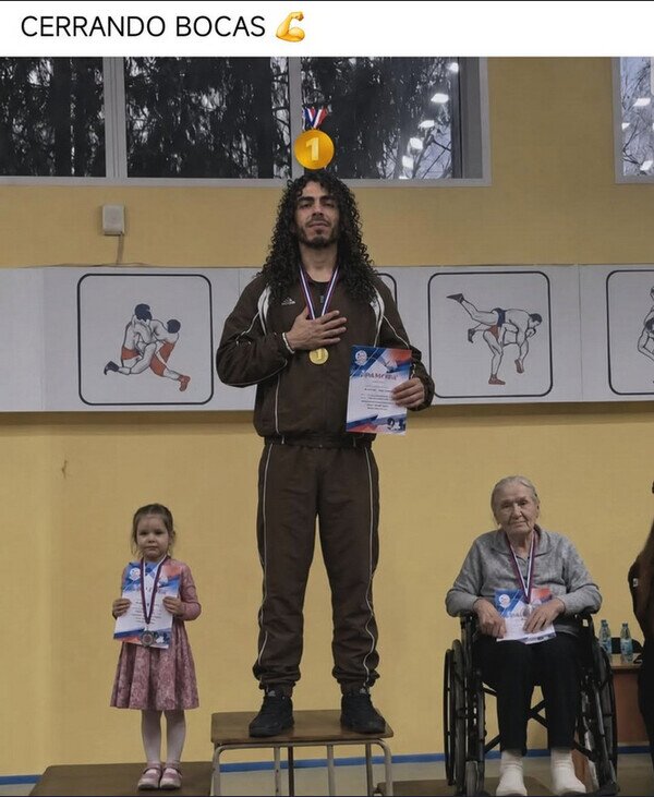 Meme_otros - Estuvo igualada la competición de artes marciales