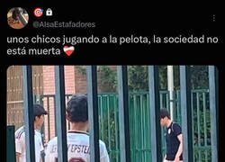 Enlace a Sólo niños disfru... Espera, ¿qué?